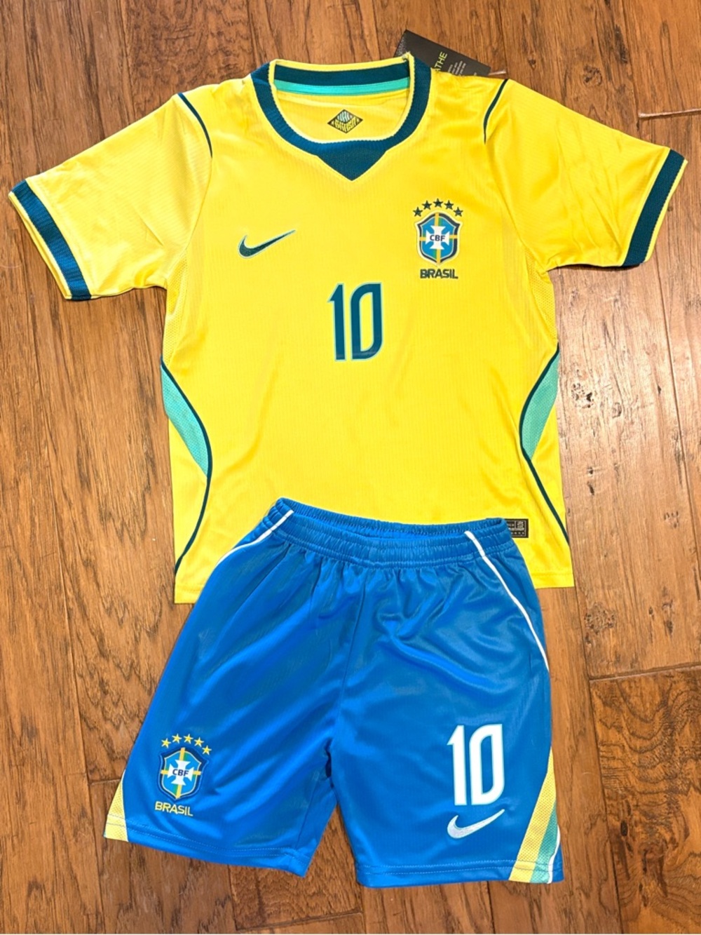 Neymar Jr NIKE Small Youth Jersey Kit Size 24 10 Brazil Soccer Kit 2 Piece Set